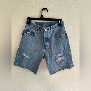 Levis 501 jean shorts W25